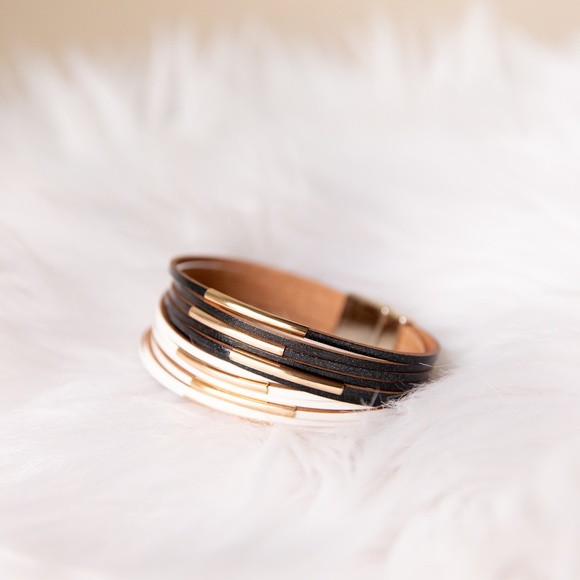 Mixed Gold Stacking Bracelet - Picture 3 of 5